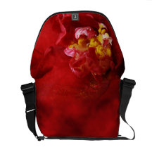 Sac messenger abstrait à camelia sacoches