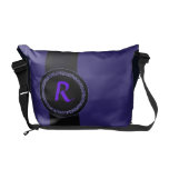 Sac messenger décoré d'un monogramme sacoche