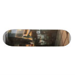 Salon de coiffure avec Sun coulant par la fenêtre Skateboard Customisable