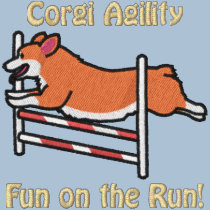 Saut d'agilité de corgi polos brodés