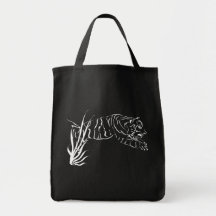 Saut du sac de blanc de tigre