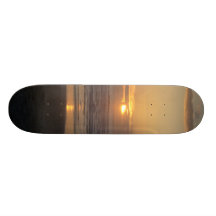 Scène de coucher du soleil plateaux de skateboards customisés