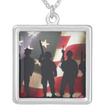 Silhouettes militaires patriotiques de soldat pendentif personnalisé