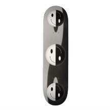 Smiley de Yin Yang Skateboards Customisés