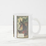 Sorcière vintage de Halloween remuant le chaudron  Tasse À Café