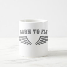 Soutenu pour piloter des ailes tasses à café