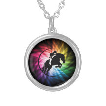 Spectre équestre pendentif
