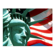 STATUE DE LA LIBERTÉ AVEC LE DRAPEAU AMÉRICAIN CARTE POSTALE