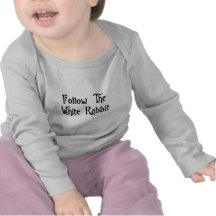 Suivez le lapin blanc t-shirts