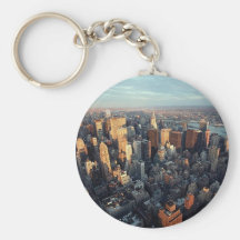 Sun place sur la vue de paysage urbain de New York Porte-clefs