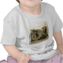 T-shirt de bébé d'hyène de sommeil