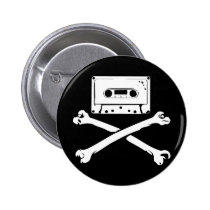 Taping à la maison de piraterie de bande et de pir badges publicitaires