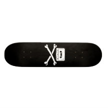 Taping à la maison de piraterie de bande et de pir skateboard