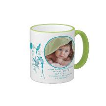 Tasse de bébé avec la stat importante de naissance