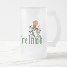 Tasse de bouclier de l'Irlande