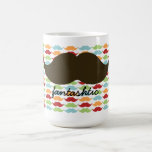 Tasse de café de moustache d'arc-en-ciel