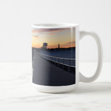 Tasse de la Floride de jetée de coucher du soleil 