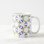 Tasse de motif d'os croisés d'arc-en-ciel