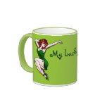 Tasse de pin-up chanceuse du jour de St Patrick de