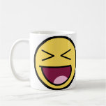 Tasse impressionnante heureuse de visage
