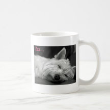 Tasse mignonne de chien de Westie (Terrier des mon