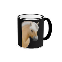 Tasse norvégienne de cheval de fjord