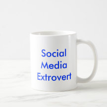 Tasse sociale d'Extrovert de médias
