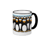 Tasse songeuse d'armée de pingouin