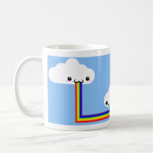 Tasse vomissante d'arc-en-ciel de nuage