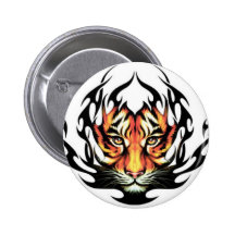 tatouage tribal de tigre badge avec épingle