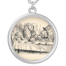 Thé vintage ; Alice, chapelier et lièvre de mars Collier