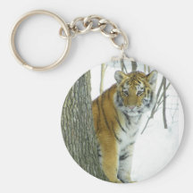 Tigre CUB dans la neige jetant un coup d'oeil auto Porte-clé