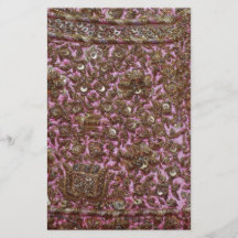 Tissu rose brodé New Delhi Inde Prospectus En Couleur