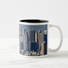 Tokyo, horizon de secteur de Shinjuku, le mont Fuj Mugs À Café