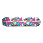 Tom et surcharge de Jerry R-U planches à roulettes