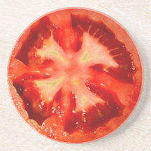 Tomate coupée en tranches dessous de verres