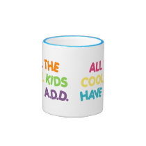 Tous les enfants frais ont POUR AJOUTER tasses