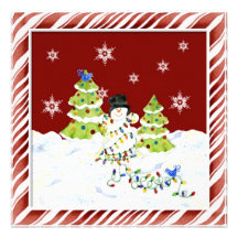 Tous ont embrouillé, bonhomme de neige avec des lu faire-parts