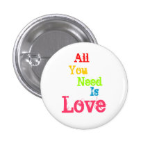 Tout que vous avez besoin est amour badges