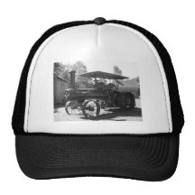 Tracteur vintage de vapeur de cas casquettes