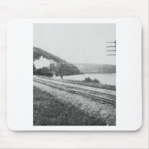 train des années 1920 sur la voie tapis de souris