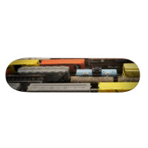 Trains de jouet plateaux de skateboards customisés