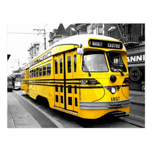 Tramway historique avec la couleur jaune saisissan cartes postales
