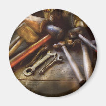 Travailleur du bois - une collection de marteaux aimant