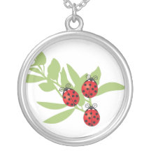 Trois coccinelles chanceuses collier