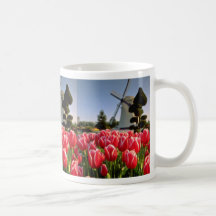 Tulipes et fleurs rouges rouges de moulin à vent mug