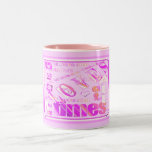Un ami aime à tout moment.  17h17 de proverbes mug à café