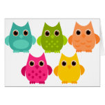 Un groupe lumineux de hiboux cartes de vœux