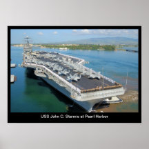 USS John C. Stennis chez Pearl Harbor Poster