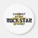 Vedette du rock de chimiste par nuit magnets